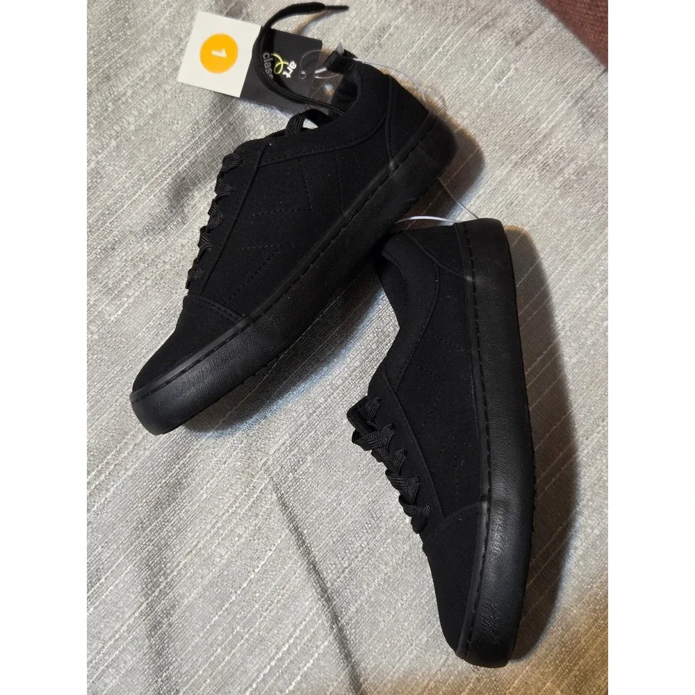 Art Class Garrett Kids Black Lace Up Sneakers Low Top Shoes Size 1 NWT